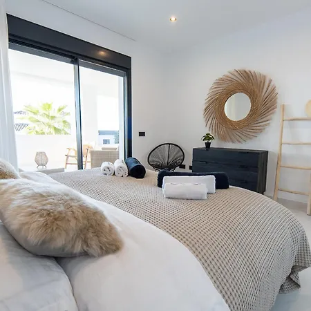 Mirador Hills - Costadelbosque Апартаменти Естепона